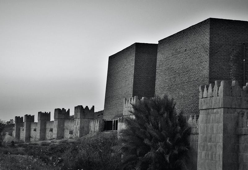 Nineveh's Mashki Gate: A Historical Landmark