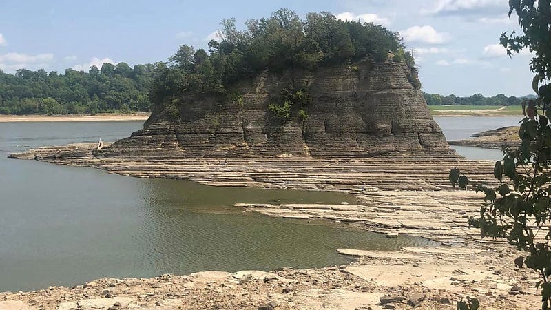 Tower Rock accessible due to low Mississippi River levels